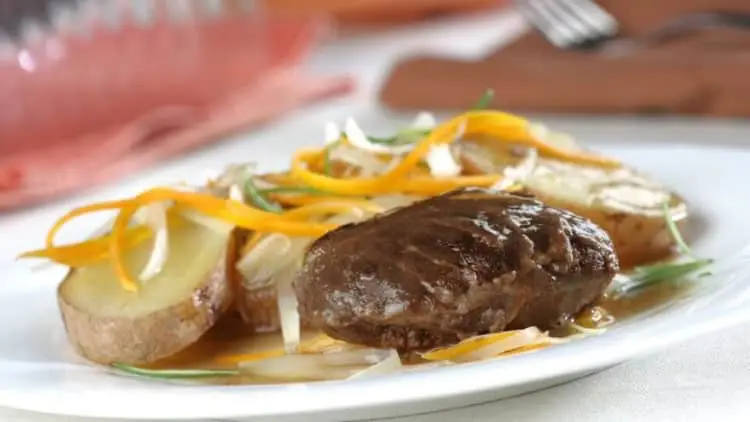 Carrillada de cerdo con patatas receta thermomix