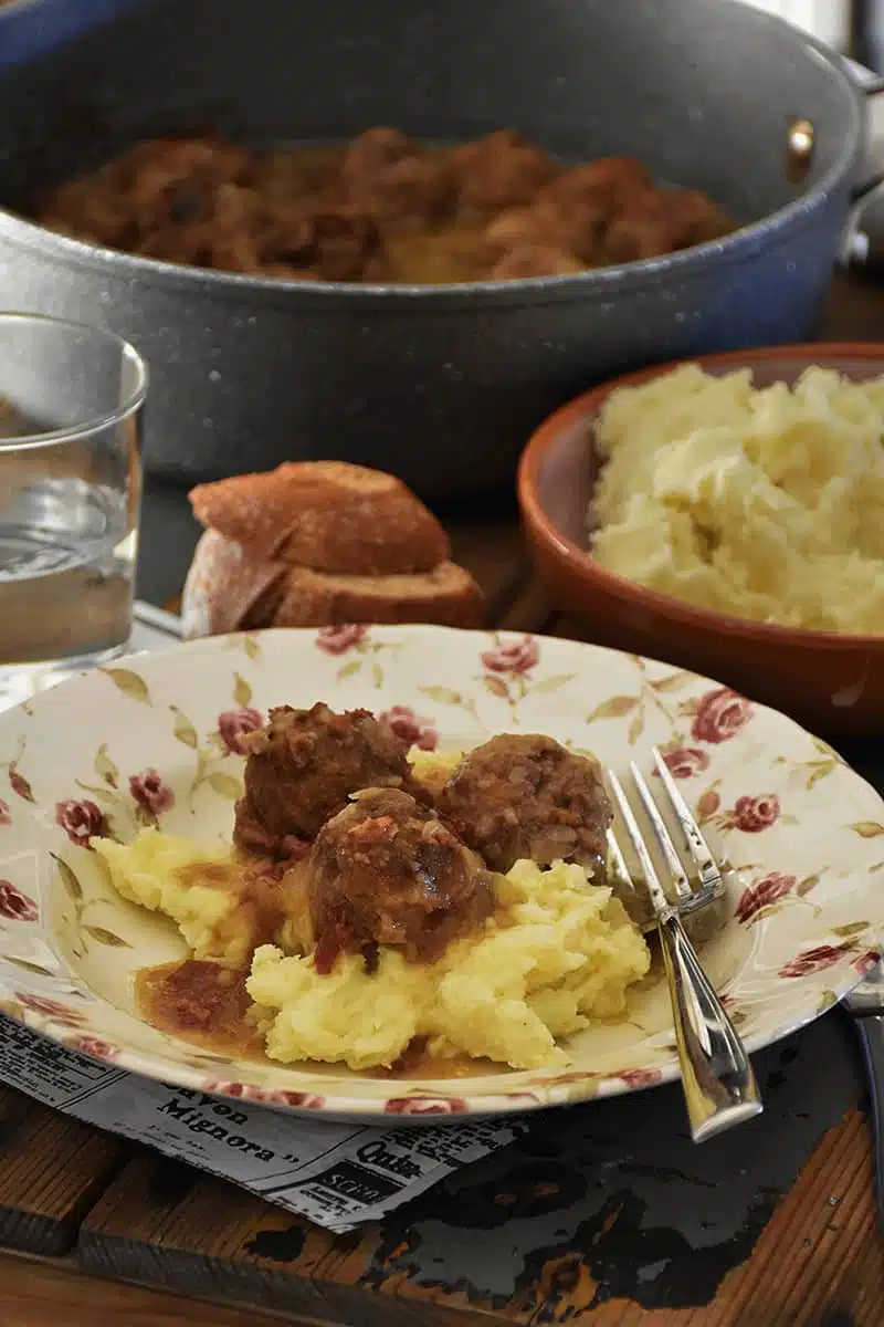 Albondigas rellenas de queso cheddar recetas