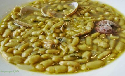 VERDINAS CON ALMEJAS