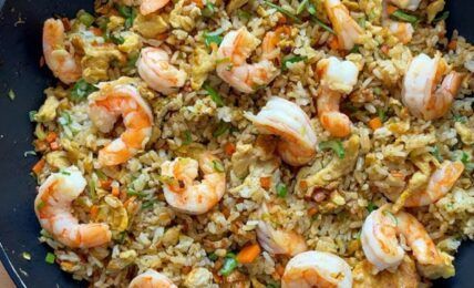 ARROZ asiatico con LANGOSTINOS