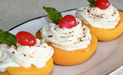 MELOCOTONES RELLENOS DE QUESO